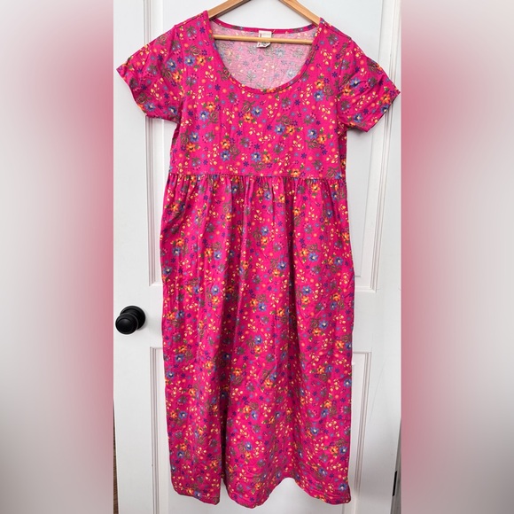 Hanna Andersson Dresses & Skirts - Hanna Anderson 100% cotton floral maxi dress. Size Medium. Mommy & me.